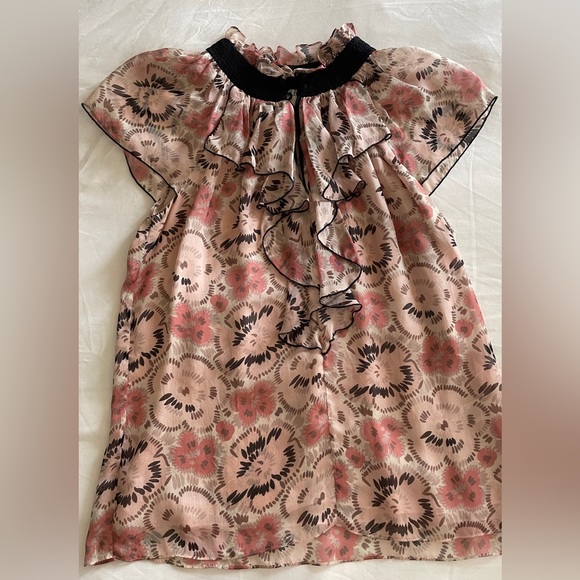 MILLY Floral Blush Silk Ruffle Printed Blouse, Size 6 - Picture 4 of 11